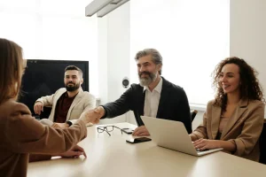 Investigatore privato interviene nella gestione delle risorse umane aziendali